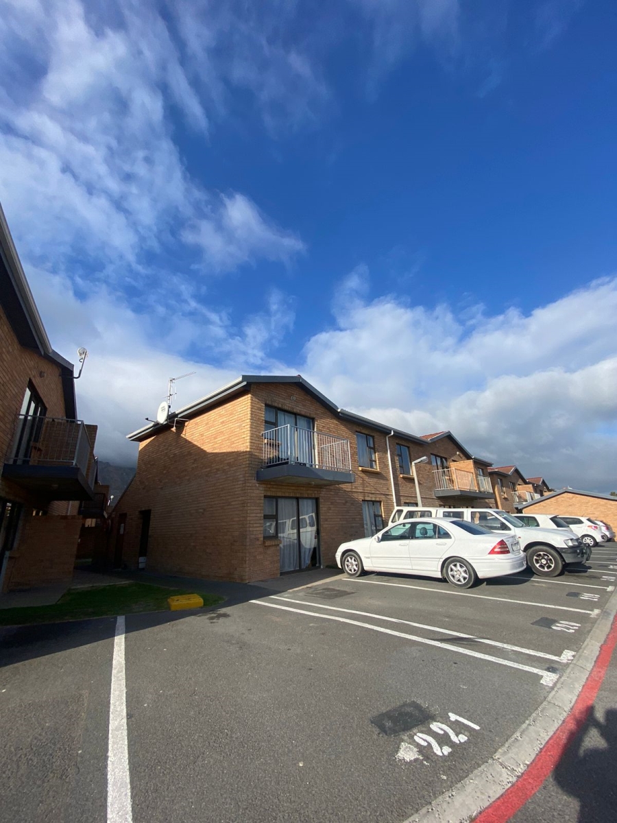 2 Bedroom Property for Sale in Sea Breeze Western Cape